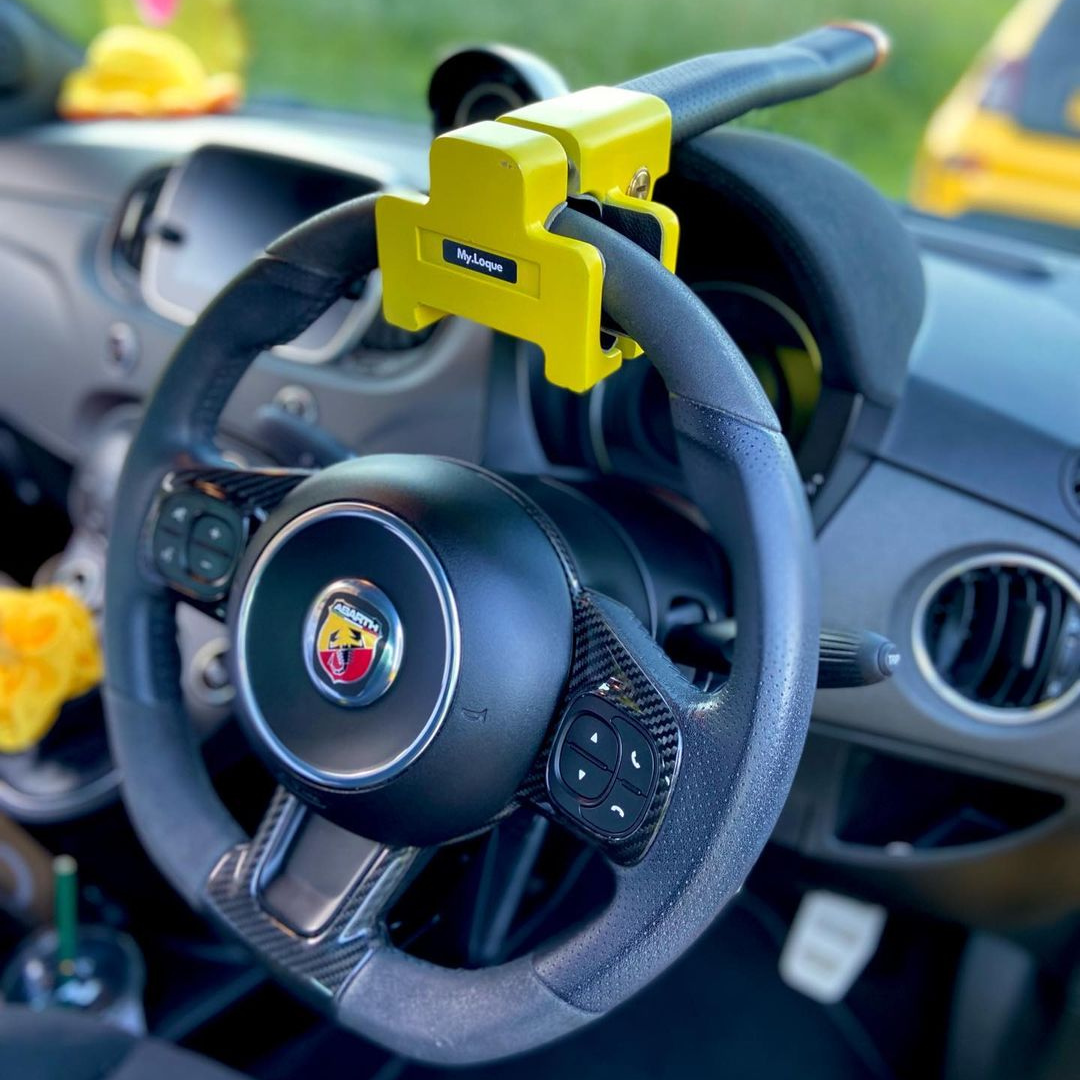 Car interior with MyLoque steering lock